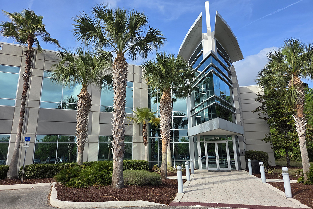 DUDA - Dovera Drive exterior2.jpg