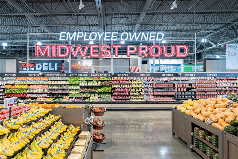 From a Hy-Vee dietitian's perspective, the biggest barrier shoppers face when diversifying their plant intake is uncertainty — not knowing how to use produce or worrying it will go to waste, says Hy-Vee dietitian Paige Green.