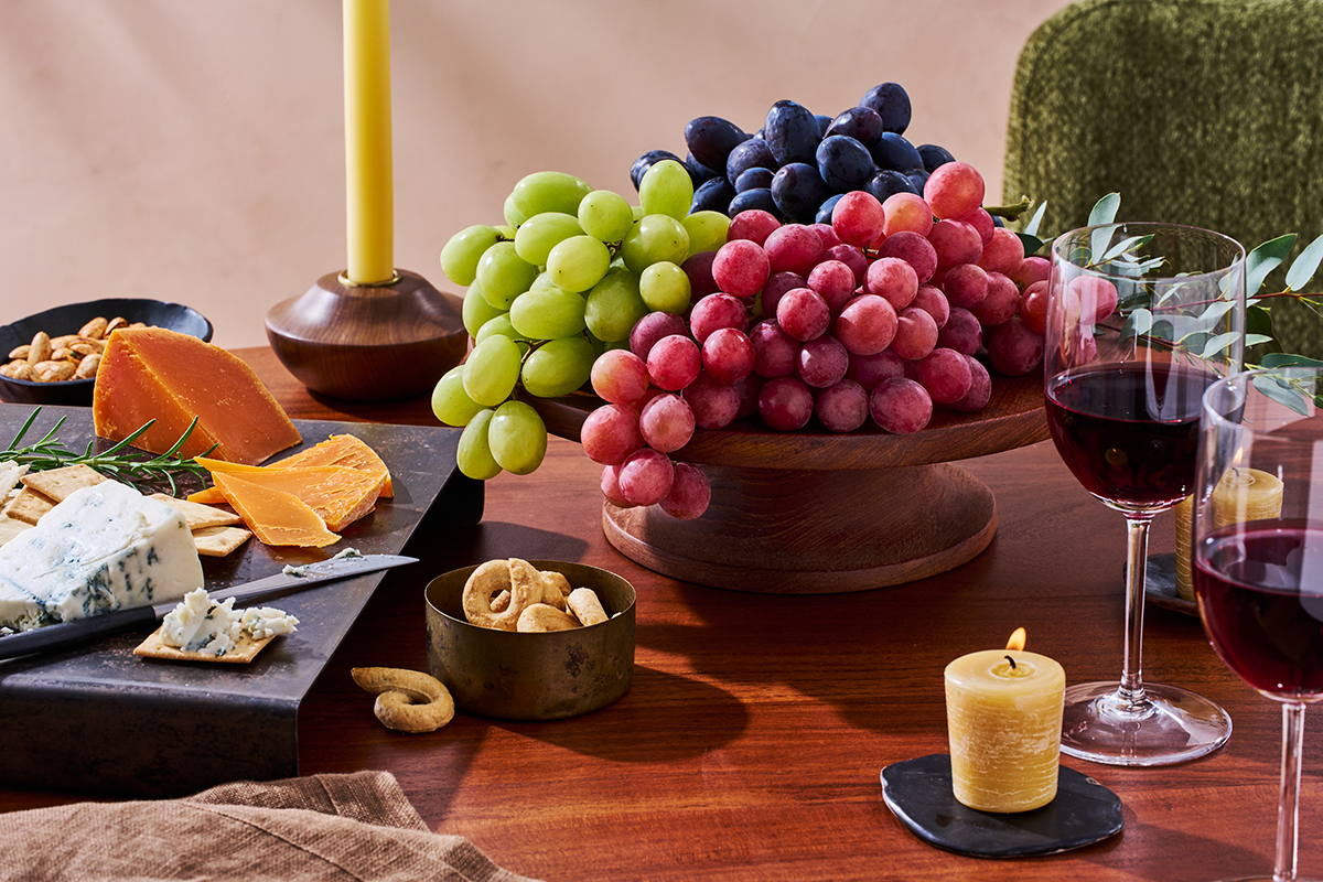 Early Harvest, Big Flavor: An Accelerated Season Meets Strong Demand for California Fall Grapes - Produce Market Guide