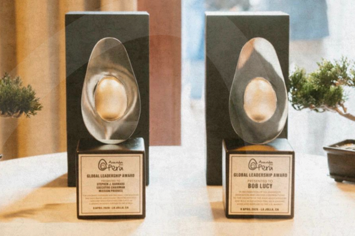 Avocados From Peru Honors Stephen J. Barnard and Bob Lucy With Global Leadership Award - Produce Market Guide