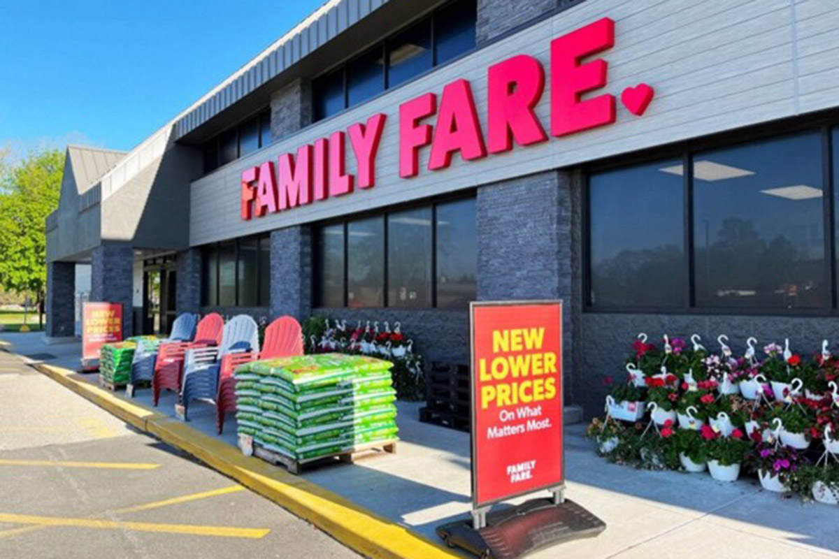 Stretching the Grocery Dollar: How Retailers Drive Fall Produce Sales Amid Inflation - Produce Market Guide