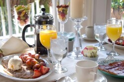 breakfast_bacon_eggs_fruit_pancakes