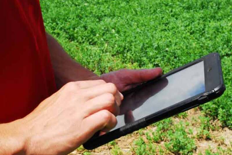 farmer-using-tablet