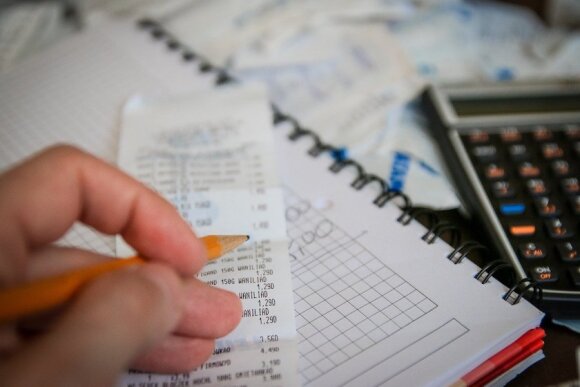 Time is running out on 2022, so push pause soon to discuss year-end taxes with your financial team that can help set you up for success later on.