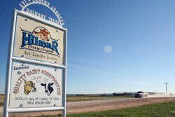 Texas_dairy_-_Cropped