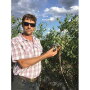 Bradley O’Neal Jr. of Coosaw Farms shows off some of the company’s blueberries.