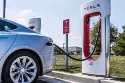 Biofuels groups have high hopes a Biden Administration will get the Renewable Fuels Standard (RFS) back on track. But an announcement just days on the job seems to showcase a Biden Administration’s push for electric vehicles instead.