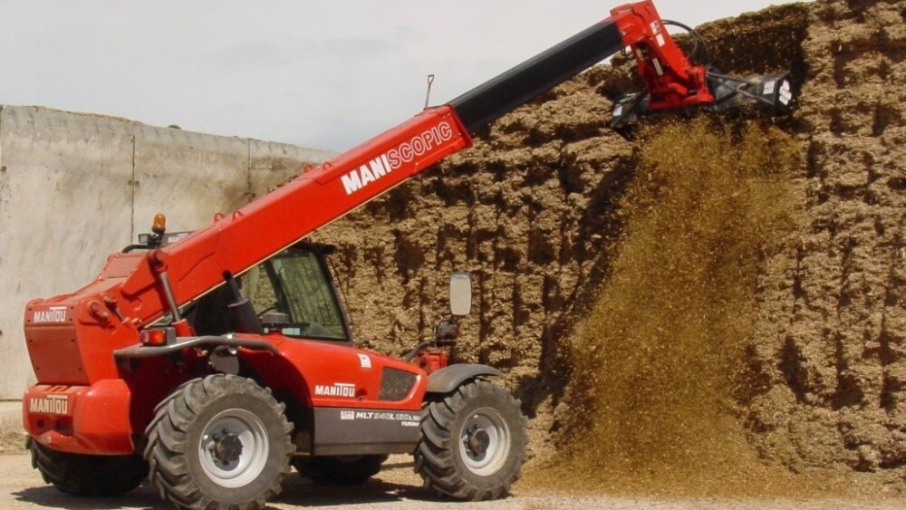 Use caution around silage. Anyone working around a silage pile should keep a safe distance from the face at all times. 