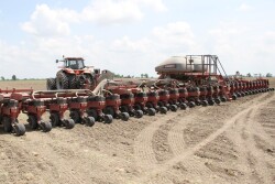 Planter planting2