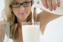 girl_pouring_milk_into_glass6.jpg