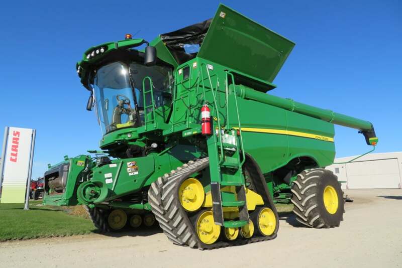 On a Dec. 12, 2019, online dealer auction in central Minnesota, Machinery Pete saw a combine sell for the highest auction price — ever. 