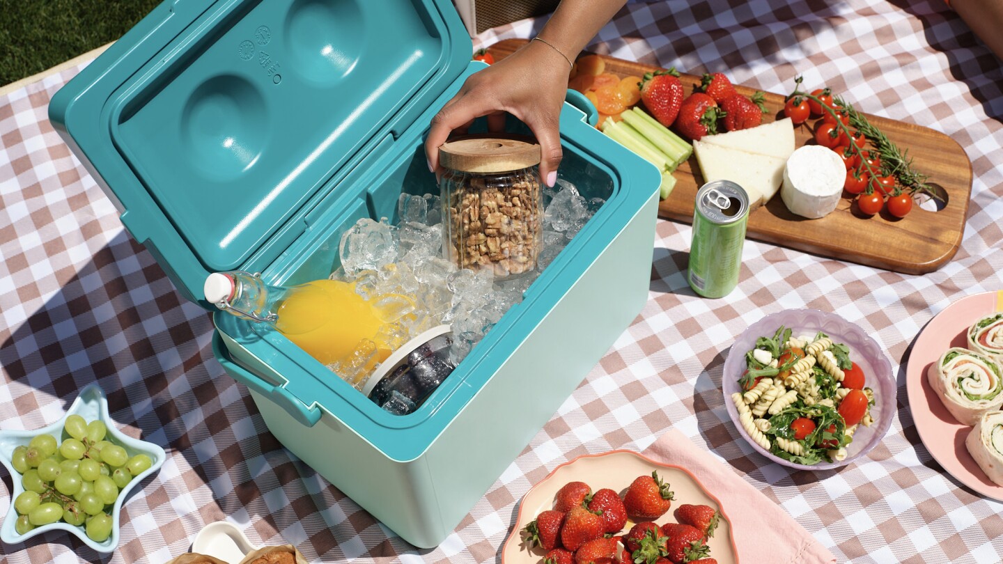 Beyond the Bulk Bin: Innovation and Promotion Elevate Nuts in Retail – The Packer Beyond the Bulk Bin: Innovation and Promotion Elevate Nuts in Retail – The Packer