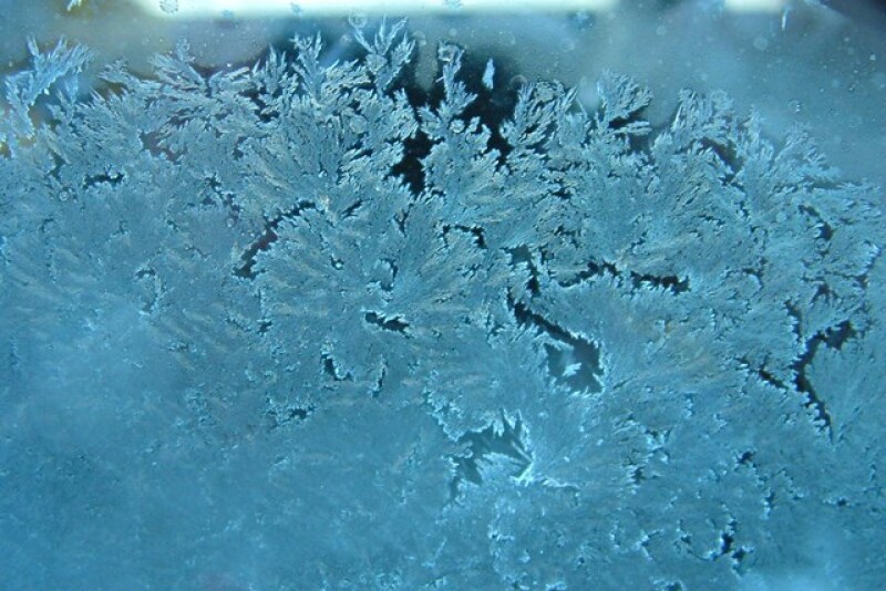frost-on-window-1-1472036-1600x1200