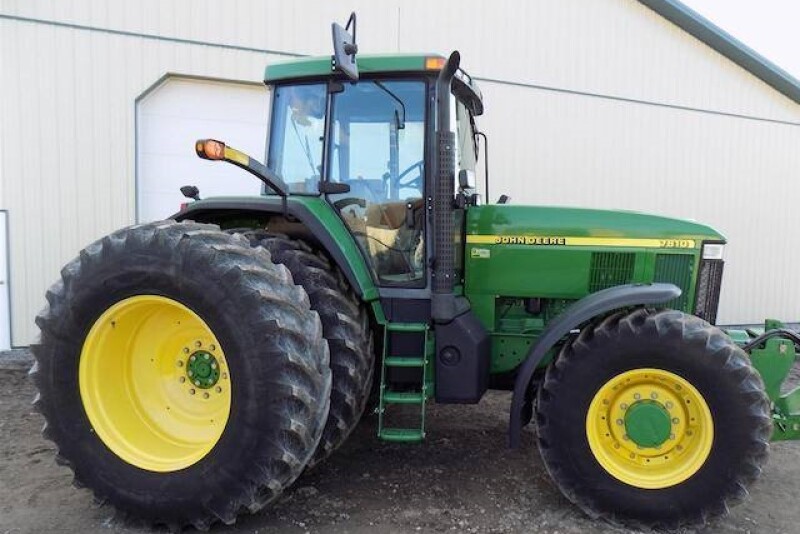 It went for $117,000, the second highest auction price in the U.S., and only trails the 1999 model John Deere 7810 with 1,050 hours that sold for $129,139 (U.S) on an August 2, 2014 farm auction in Bethany, Ontario, Canada.