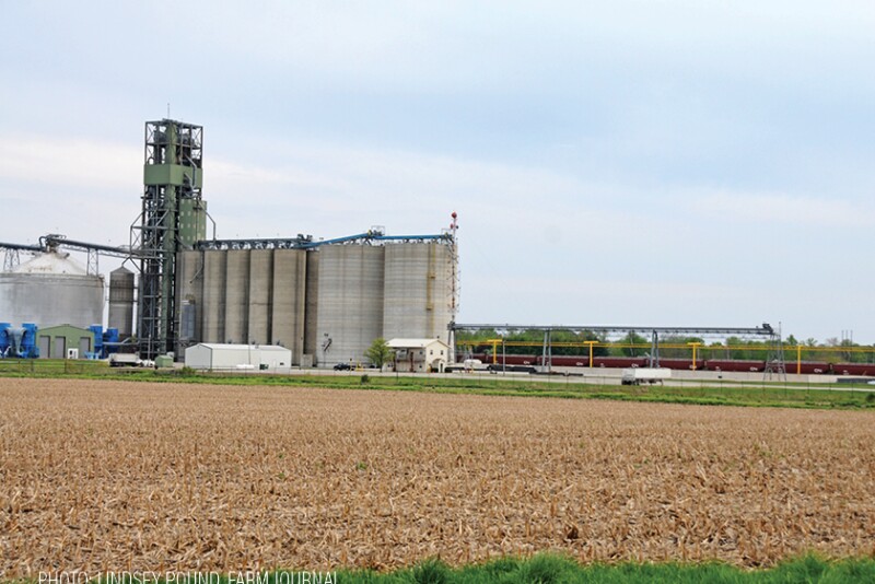 Railroad - Grain elevator - Lindsey Pound