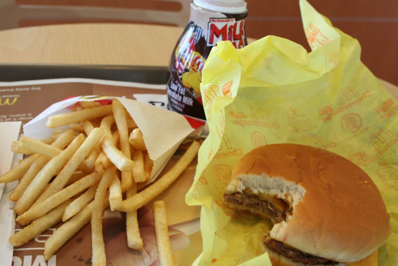 McDonalds_burger_and_milk_meal