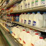 Consumers,_dairy,_Green_Frog_Mkt_5-09_035_-_Copy