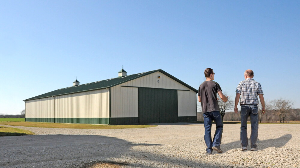 It's not just the size of a family farms that are changing. John Phipps answers a U.S. Farm Report's viewer about the future of family farms and why the answer is very complex. 