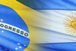 Corn harvesting in Argentina advanced by 3.4 percentage points over the last week to reach 56% of planted area, the Buenos Aires Grains Exchange said in a report on Thursday, keeping its  crop estimate unchanged at 48 million tonnes for the 2020/21 season.