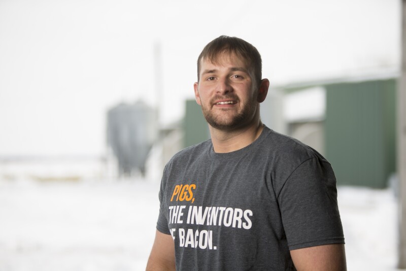 Interested in expanding your knowledge of the swine industry? Iowa and Illinois pork producer associations offer opportunities for young leaders.