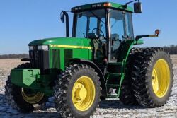 This 1999 John Deere 7810 only has 606 actual hours 