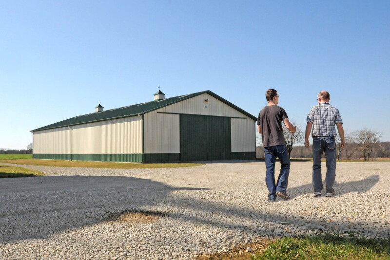 It's not just the size of a family farms that are changing. John Phipps answers a U.S. Farm Report's viewer about the future of family farms and why the answer is very complex. 