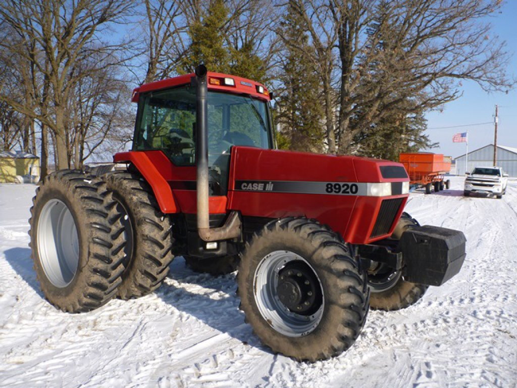 Case IH 8920 Tractor