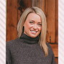 Kelly Sullivan headshot