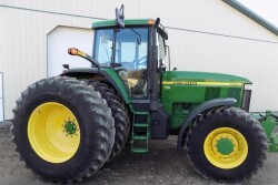 It went for $117,000, the second highest auction price in the U.S., and only trails the 1999 model John Deere 7810 with 1,050 hours that sold for $129,139 (U.S) on an August 2, 2014 farm auction in Bethany, Ontario, Canada.