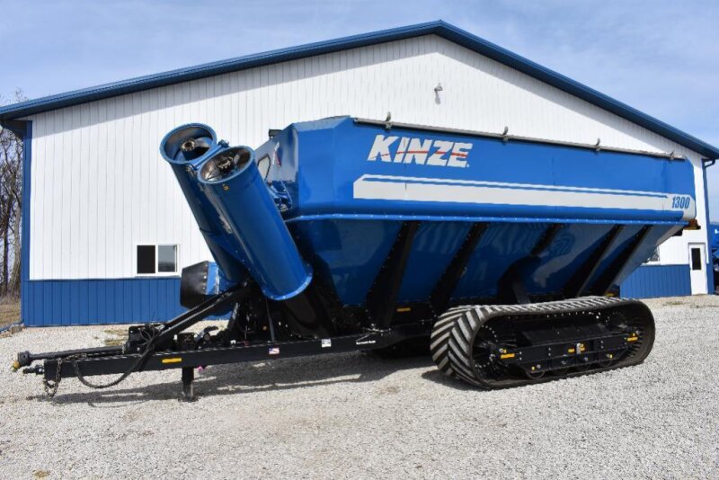 A pair of Kinze carts sold on March 21
