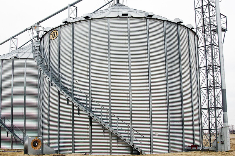 Grain bin with fan photo.jpg