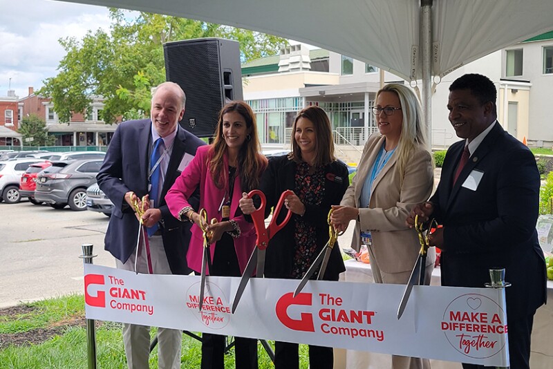 The Giant Co. donates $1M to children's hospital