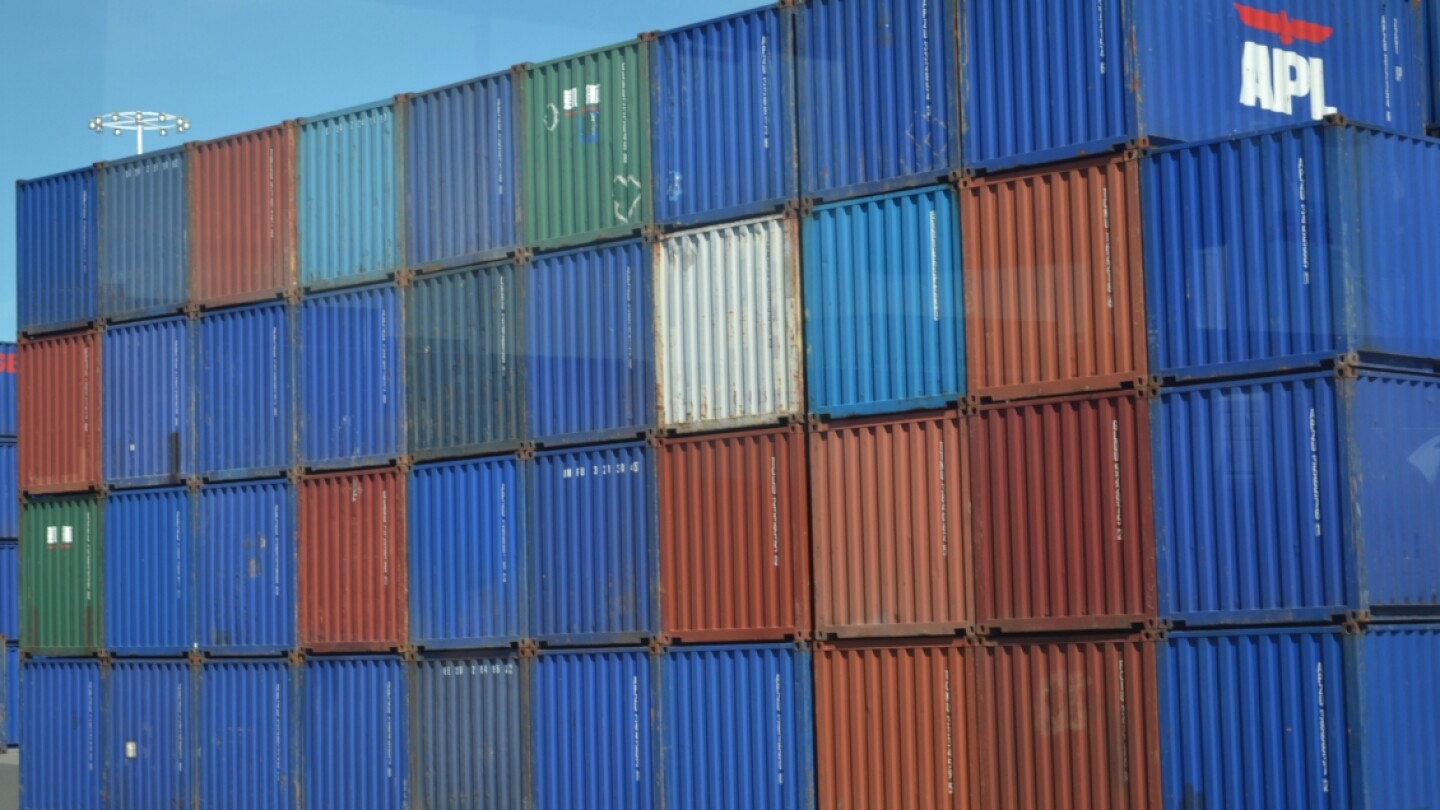 Britain Lifts Blanket Ban on Spanish Pork Imports, Adopts Regional Controls