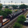 train_with_oil_cars_in_minnesota_august_2014