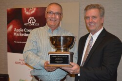  Mike Rothwell, president and CEO of BelleHarvest Sales Inc., Belding Mich., was awarded  The Packer's  2018 Apple Man of the Year by editor Tom Karst.