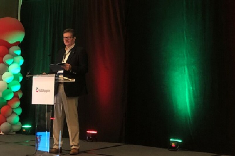 Leighton Romney, CEO of  Mexican apple grower/importer Paquime, Chihuahua, presented the Mexican apple outlook at the U.S. Apple Association Crop Outlook & Marketing Conference Aug. 23.