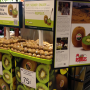 Get some merchandising inspiration by seeing how kiwi is showing up in foodservice.