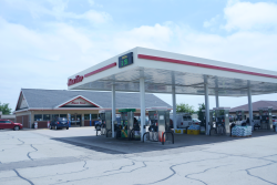 Kwik Trip convenience stores have pulled Del Monte vegetable trays because consumers in Wisconsin and Minnesota became ill  with cyclospora infections after reportedly eating the vegetables.
