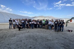 WCPE citrus greenhouse tour group shot