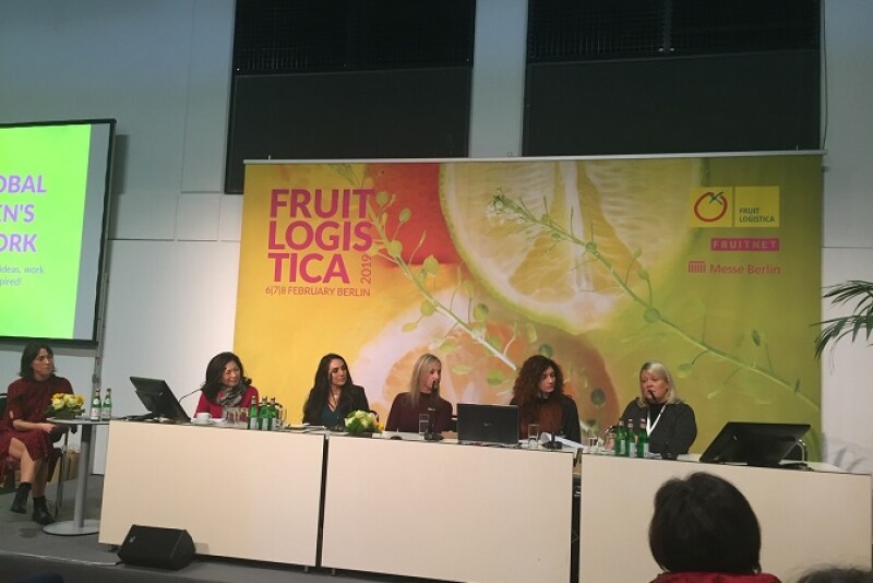 Moderated by Maura Maxwell (from left), Latin America editor of Fruitnet, the Global Women’s Network event features a panel with Ebby Loo, managing director of the Malaysia-based Euro Atlantic Group, Rocio Aguilar, senior export manager for Altar Produce, Michelle Masek, head of marketing for Apeel Sciences, Linda Carobbi, corporate director for Italy-based Savino del Bene and Laura Dellinger of Wisebridge.