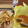McDonalds_burger_and_milk_meal