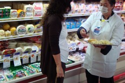 USDEC_-_Mexico_-_Walmart_5_-_cropped