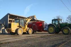 DT_Mixer_Wagon_Feed