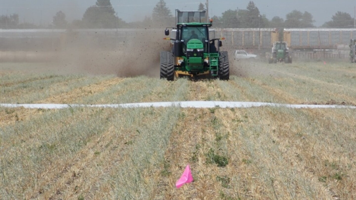 How to Reduce PRRS and PEDV Spread During Manure Pumping and Land ...
