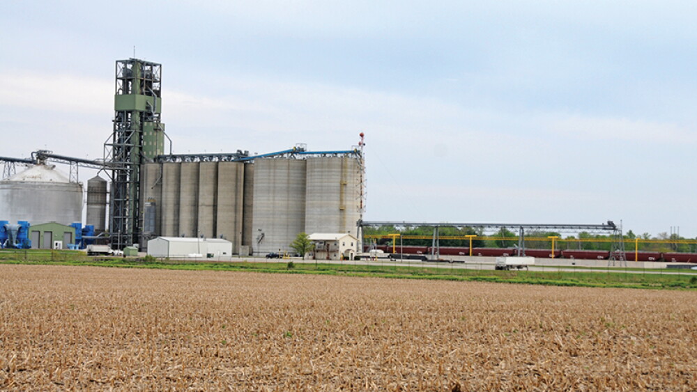 Railroad - Grain elevator - Lindsey Pound