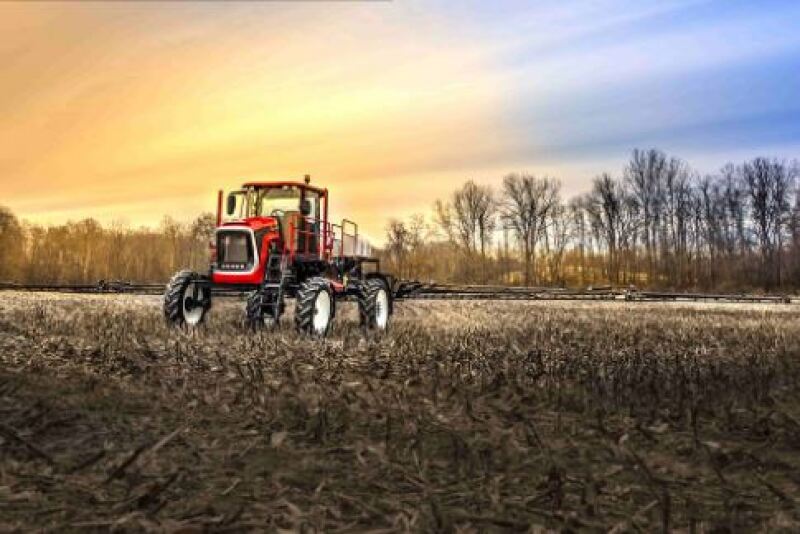 Designed to be compact, lightweight and agile, the Apache AS360 sprayer is the lightest sprayer from Equipment Technologies—weighing 16,900 lb. 