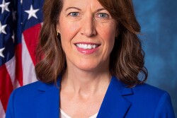 Axne-Official-Portrait-small.jpg