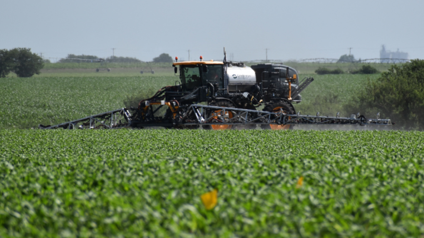 This Technology Makes Any Sprayer Smarter - AgWeb