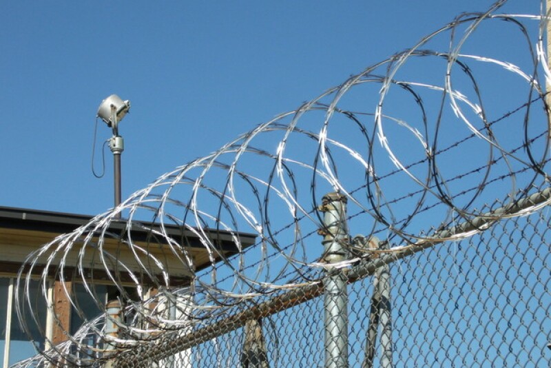 prison-1201339-640x480.jpg