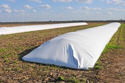 Whether your yields topped your storage capacity or wild weather destroyed your grain bin system, you have a few options for additional storage. Which should you choose? 